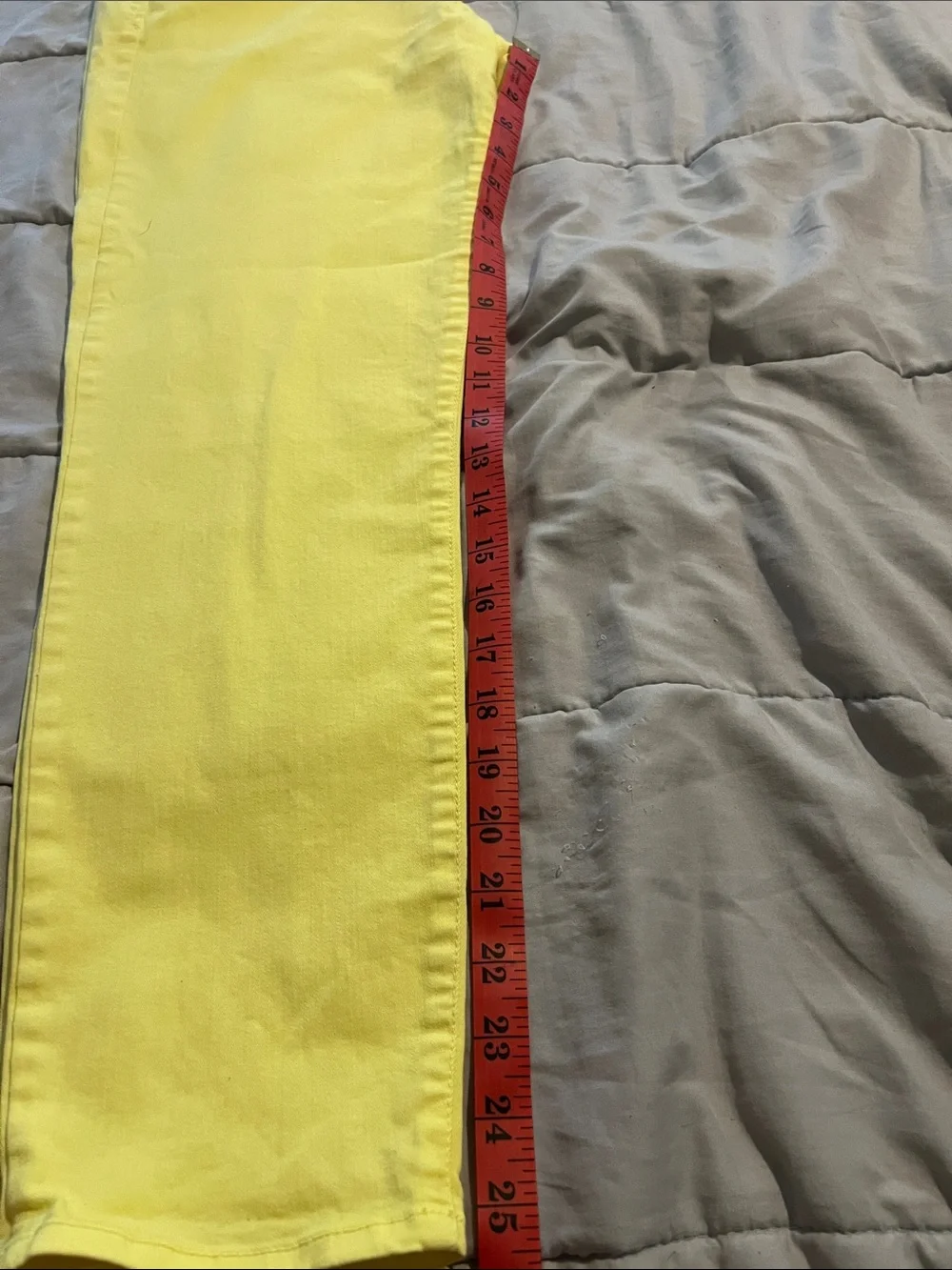 GAP Men's Slim Straight Jeans in Yellow